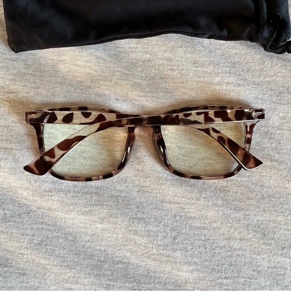 NWOT Blue Light Glasses With Soft Bag Case (Non-Prescription) - Picture 2 of 6